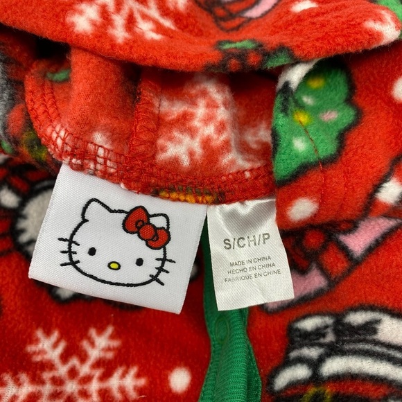 Women’s Hello Kitty Holiday Hooded Footed Onesie Size Small - Picture 4 of 5